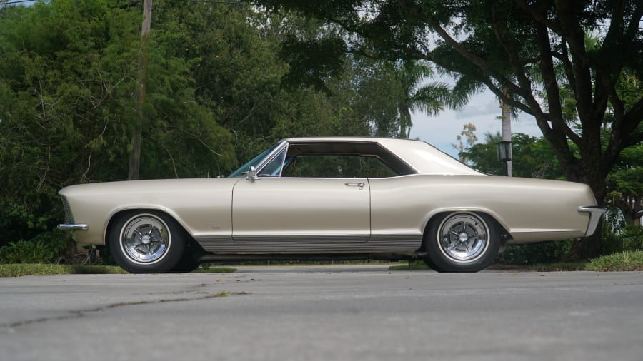 1965 Buick Riviera GS