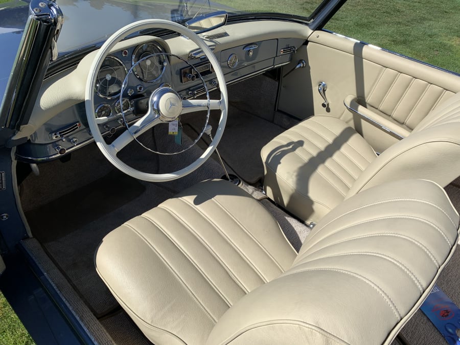 1957 Mercedes-Benz 190SL