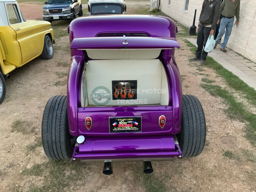 1932 Ford  5 Window Coupe