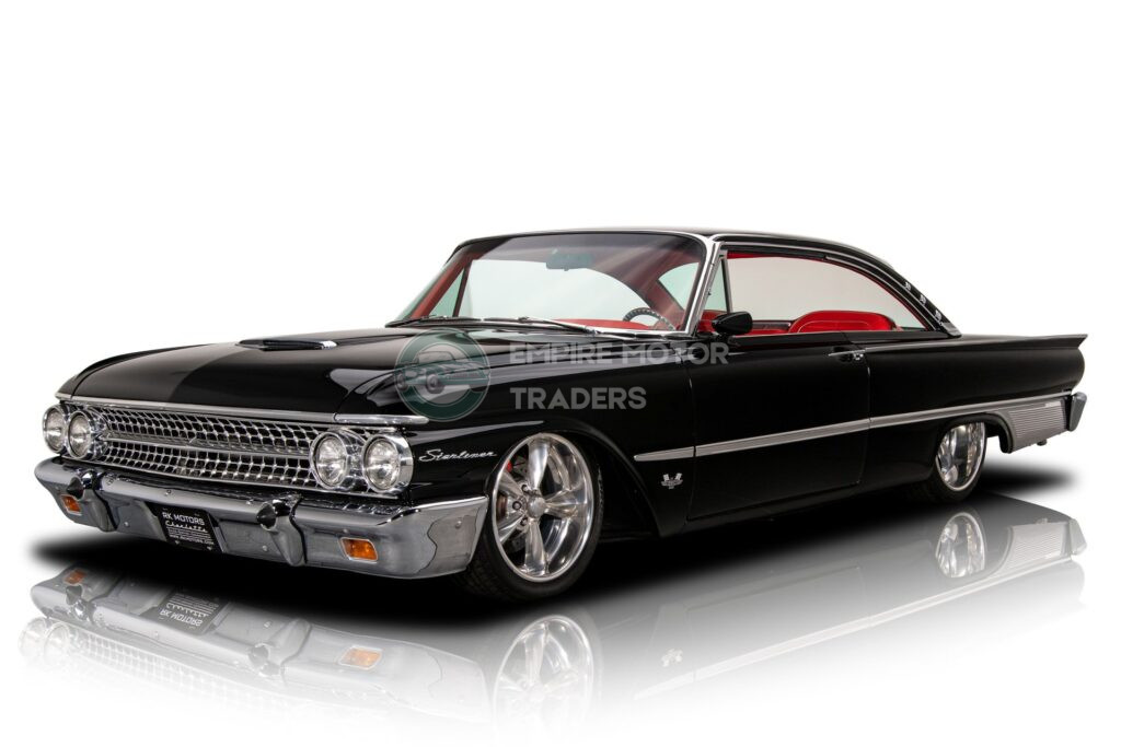 1961 Ford  Galaxie Starliner