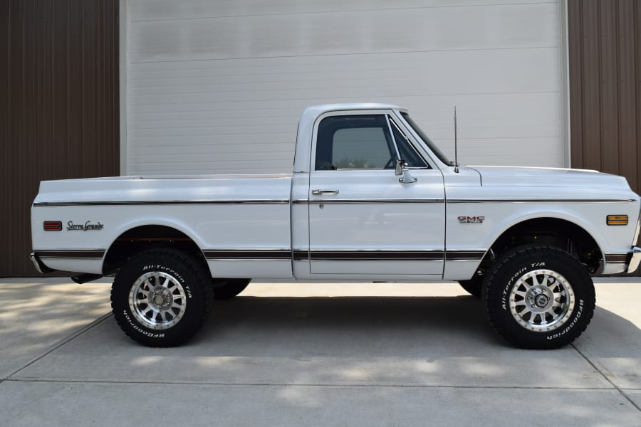 1972 GMC K10 Sierra Grande Pickup